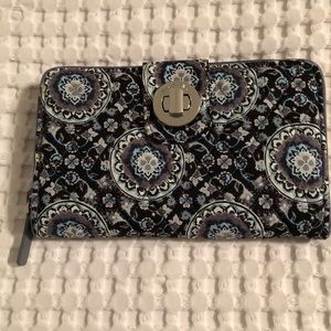 Vera Bradley RFID Turnlock wallet